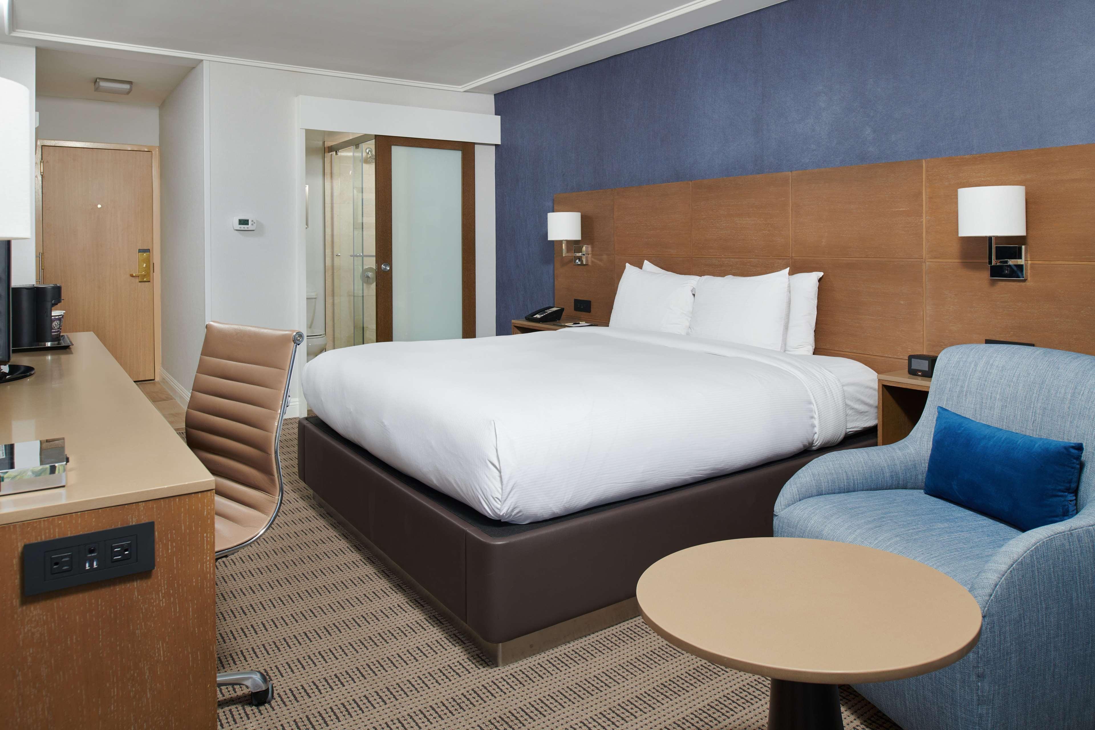 Hotel Doubletree By Hilton - South Bay 3*