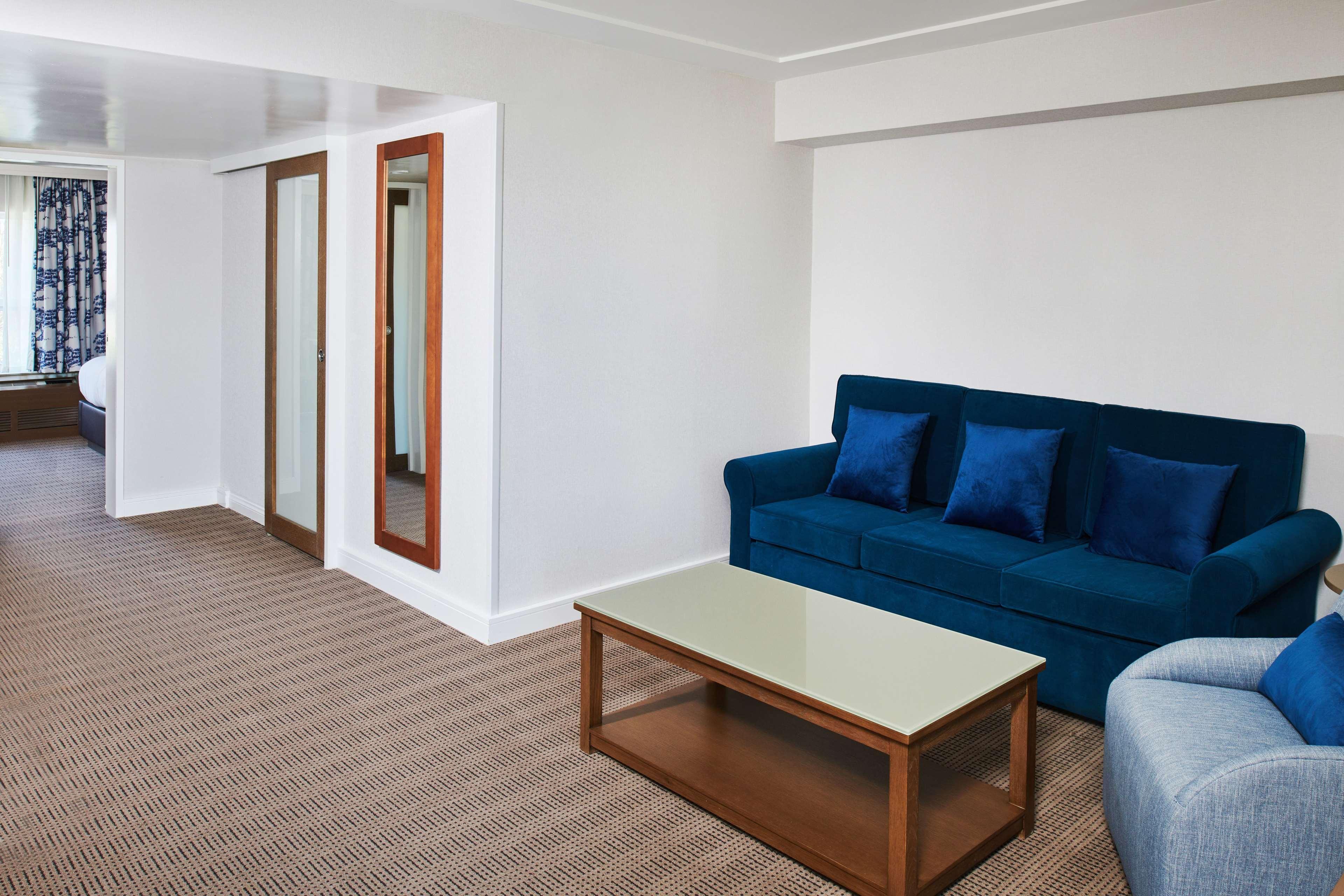 Doubletree By Hilton - South Bay Hotel